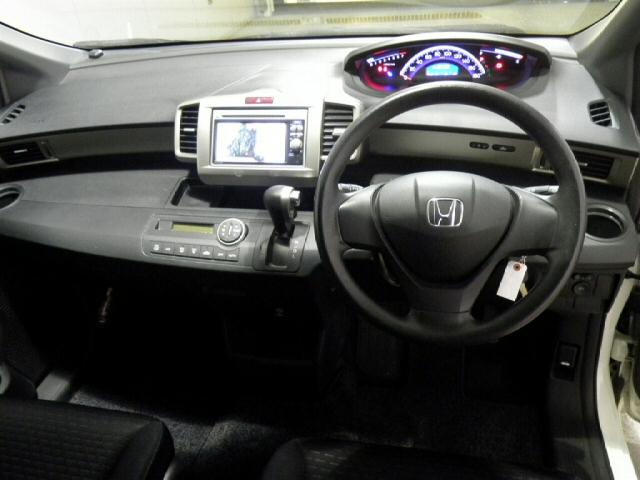 Honda Freed Spike 2012 купить в Омске, цена 670000