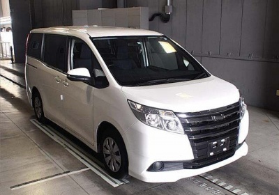Toyota Noah 2015 в Fujiyama-trading