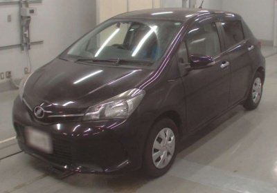 Toyota Vitz 2015 в Fujiyama-trading